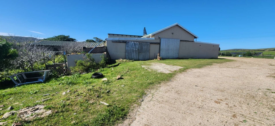 8 Bedroom Property for Sale in Mossel Bay Rural Western Cape